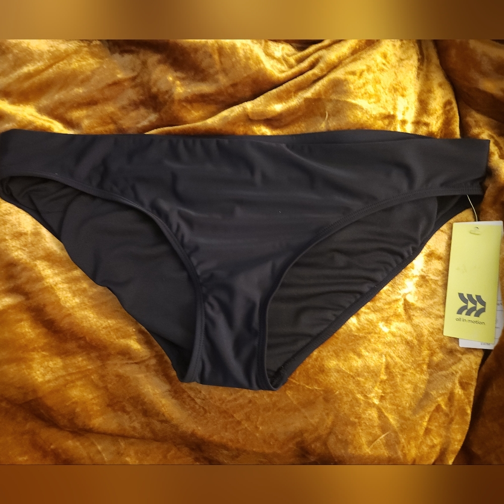 👙Medium Coverage Hipster Bikini